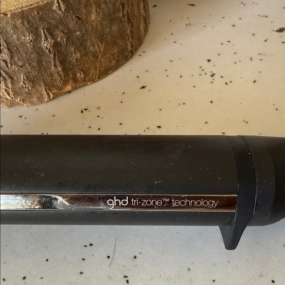 GHD Black Curling Wand - Picture 4 of 6